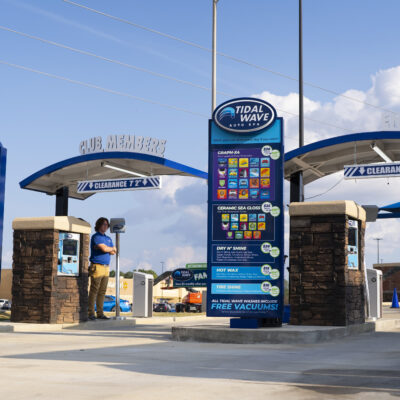 Discover the Best Car Wash in St. Pete: Tidal Wave, Woodie's & More