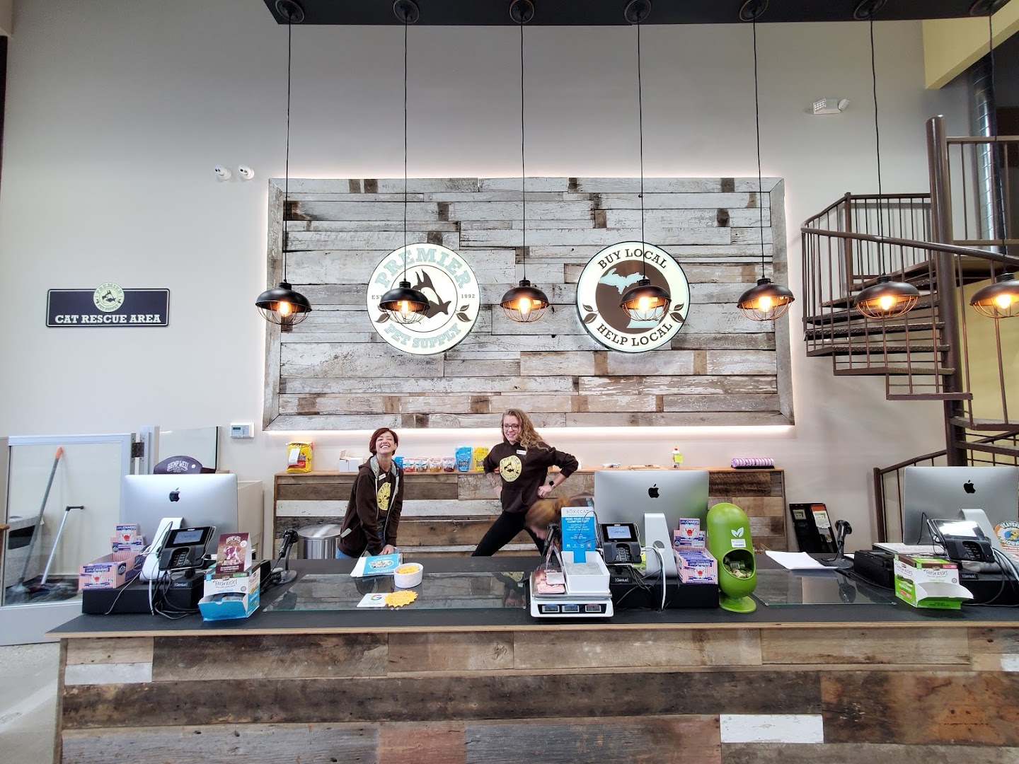 Discover Premier Pet Supply: A Local Pet Store in Livonia, MI