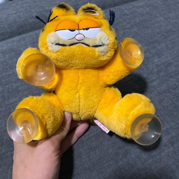 Are garfield window cling stickers reusable easily? Learn the best way to remove and store them for later use.